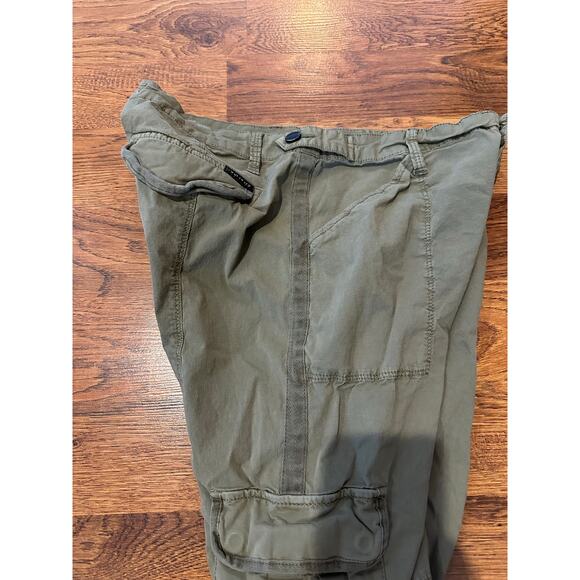 Sanctuary Women’s Olive Green Cargo Pants – Size 29 – Casual Utility Style! - Picture 4 of 9